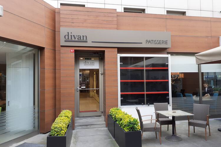 Divan Patisserie Divan Istanbul City Mecidiyekoy Merkez Istanbul